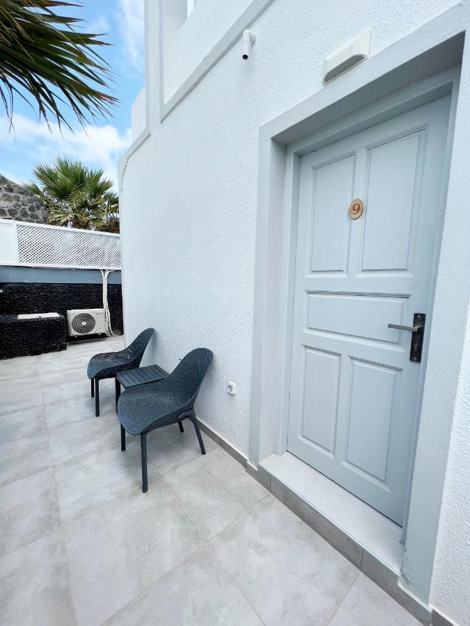 White Lily Suites & Lofts - Adults Only 16 Plus Perivolos  Exterior photo